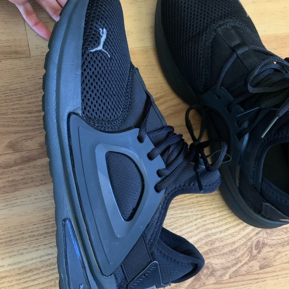 Puma softride enzo size 10